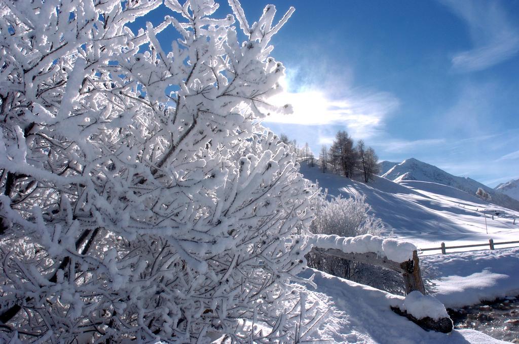 Hotel Krone Livigno Kültér fotó