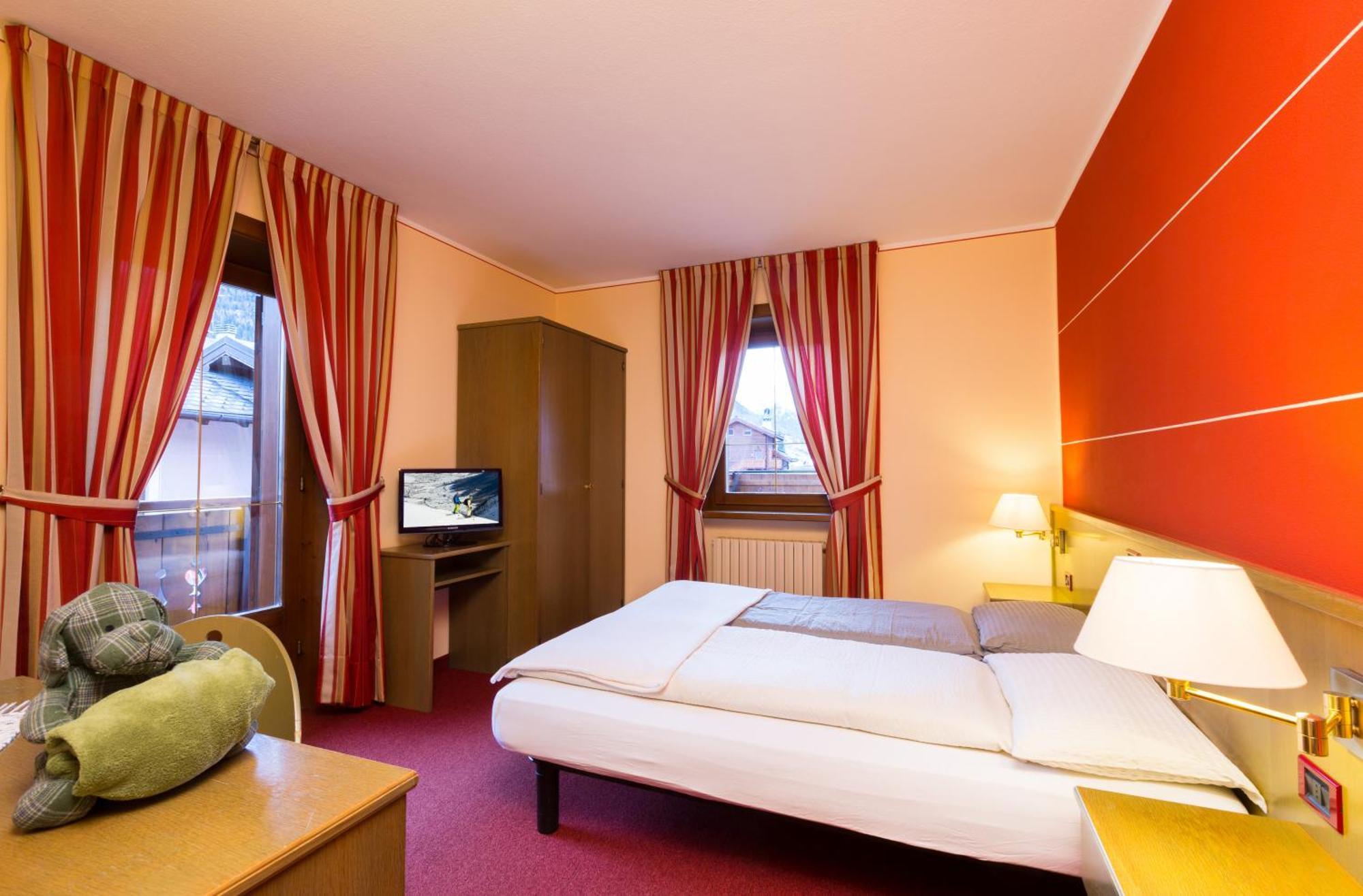Hotel Krone Livigno Kültér fotó