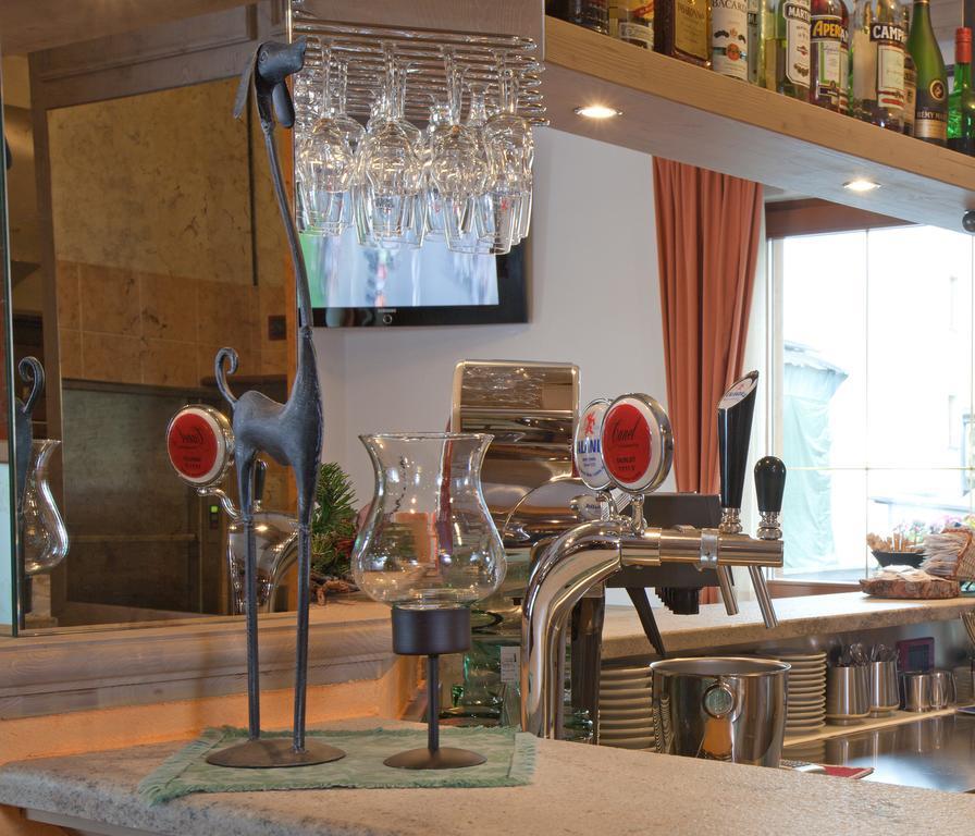 Hotel Krone Livigno Kültér fotó